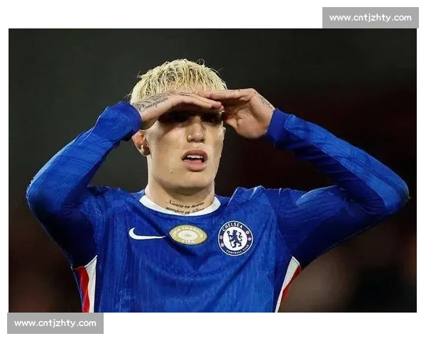 切尔西 1-2 遭桑德兰绝杀爆冷 战术混乱引全场质疑