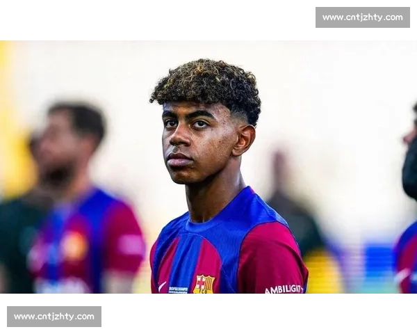 亚马尔晒辱骂快拍宣战:国家德比未踢,战火已烧穿伯纳乌 亚马尔晒辱骂快拍宣战:国家德比未踢,战火已烧穿伯纳乌